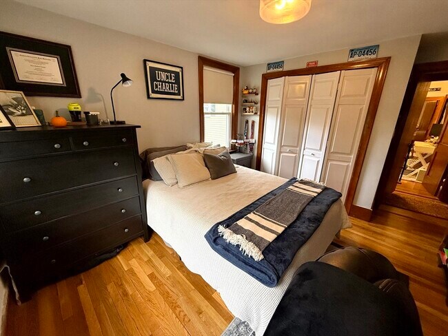 Building Photo - 151 Lexington St