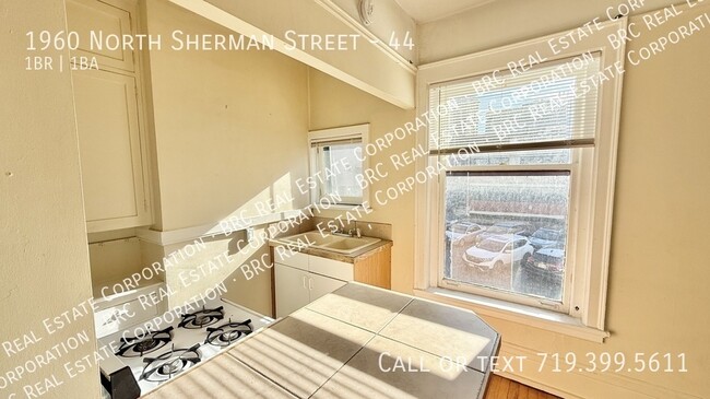 Building Photo - 1960 Sherman St