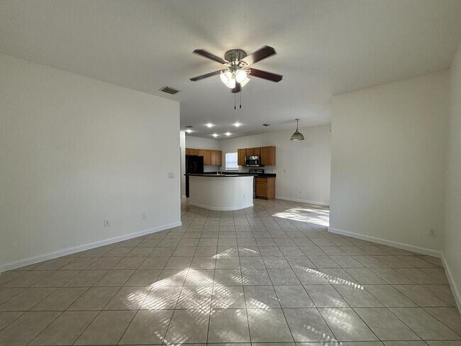 Building Photo - 10245 Cypress Trail Dr