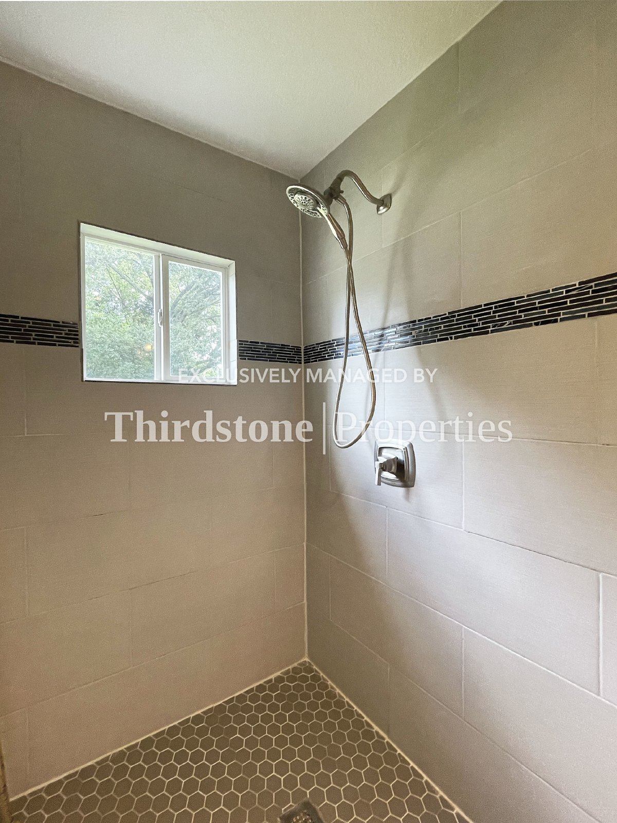 Building Photo - 725 Cherokee St