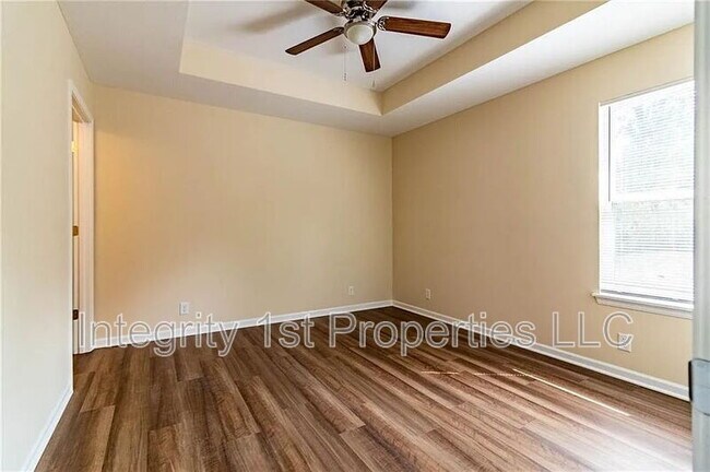 Building Photo - 1510 Coventry Ct