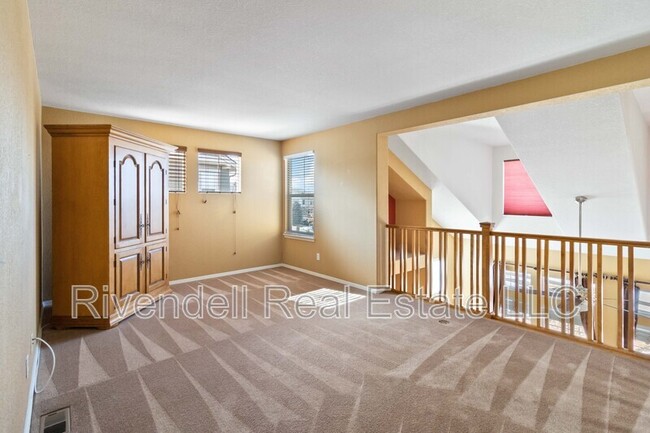 Building Photo - 4043 Sunridge Terrace Ct