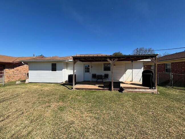 Building Photo - Bossier