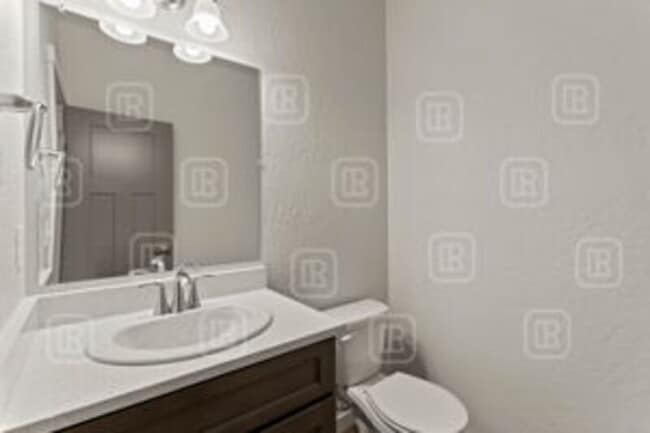 Building Photo - 209 S Grady Ln