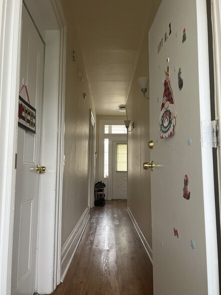 Building Photo - 52 Marlborough Ave