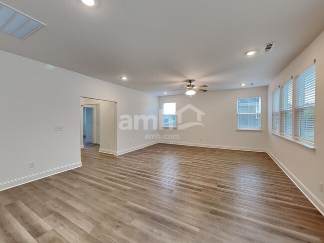 Building Photo - 238 Marin Dr