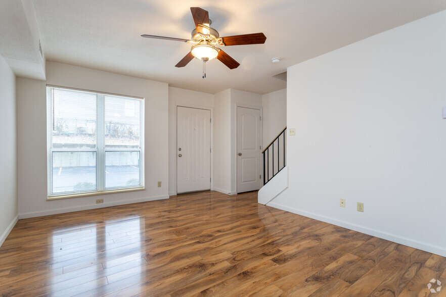 2BR, 1.5BA - 1,020 SF Townhome - Whitehall