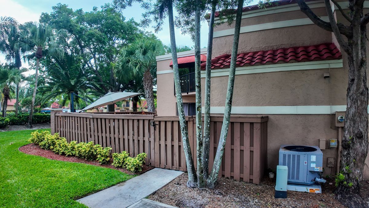 Building Photo - 8050 Severn Dr