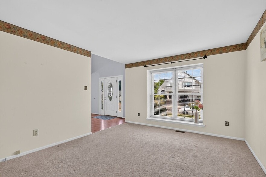 Building Photo - 402 Candlewood Way