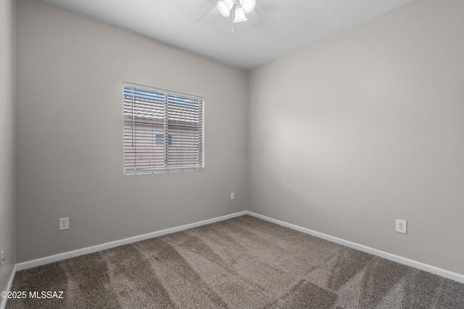 Building Photo - 12708 N Rodeo Land