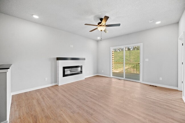 Building Photo - Brand New Townhome - Incredible Space
