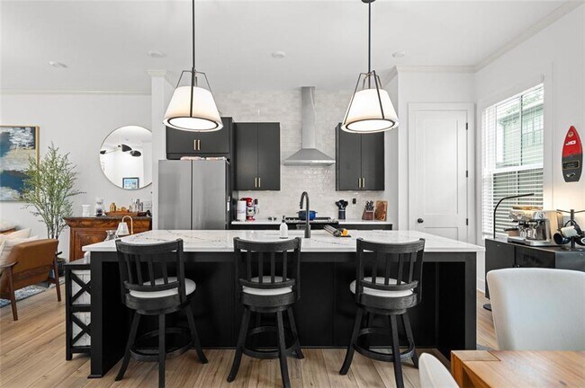 Building Photo - 1328 Breezy St SE