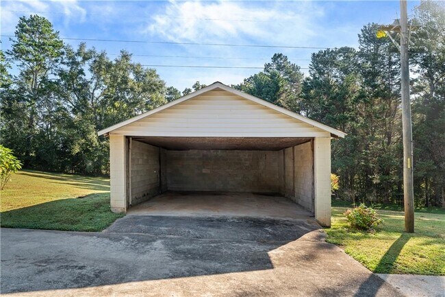 Building Photo - 8172 Belton Bridge Rd