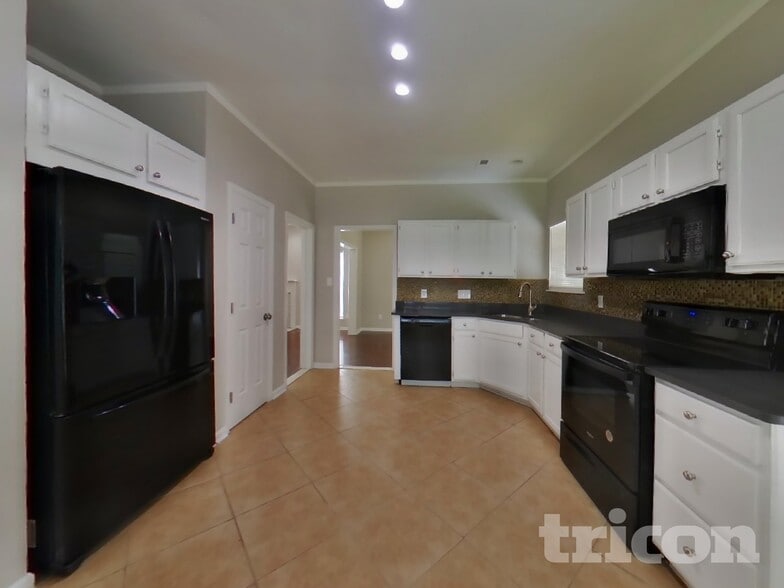 Building Photo - 9226 Stone Abbey Pl