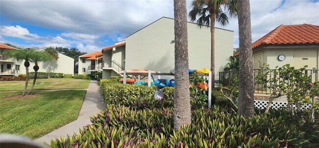 Building Photo - 1515 Pinellas Bayway S