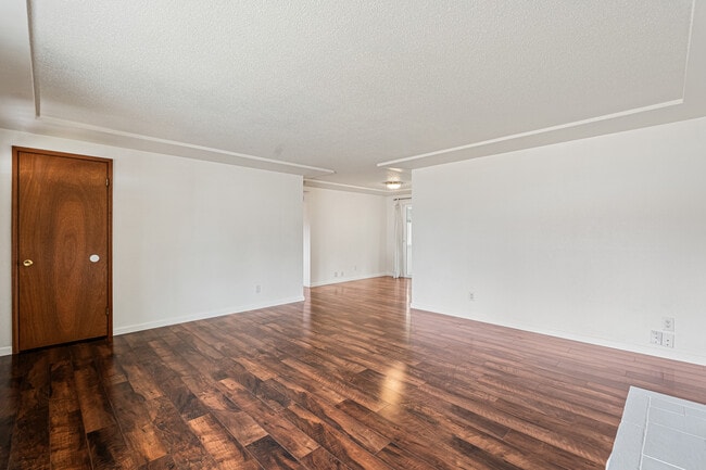 Building Photo - 4802 S 73rd St