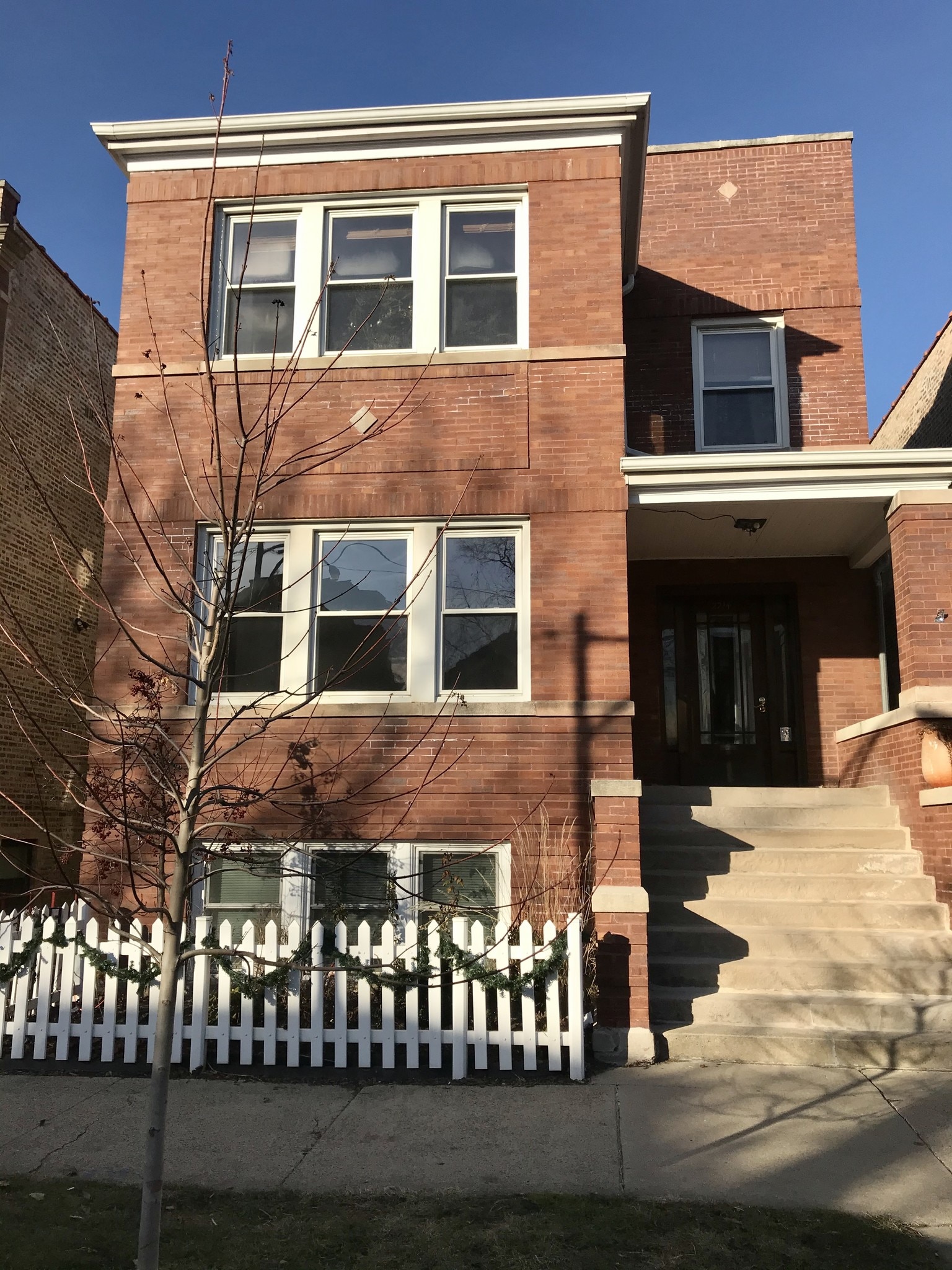 Building Photo - 2214 W Cortez St