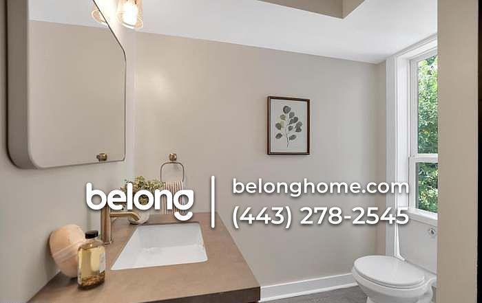 Building Photo - 1032 W Franklin St