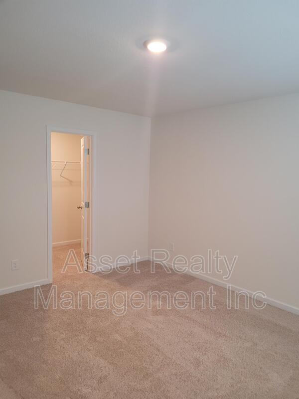 Building Photo - 4714 Willow Bluff Cir