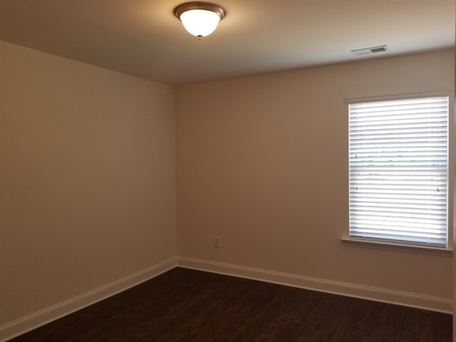 Building Photo - 264 Makenna Dr