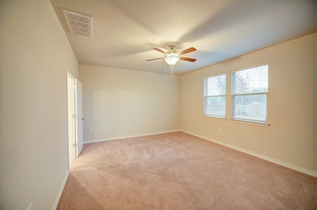 Building Photo - 8842 White Crown