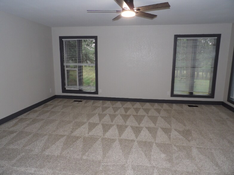 Building Photo - 11130 Burgess Ln