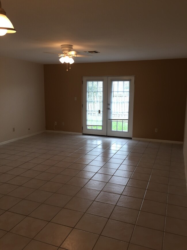 Building Photo - 1246 Squaw Valley Dr