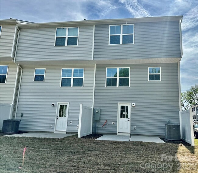 Building Photo - 8038 Sinnet Pl