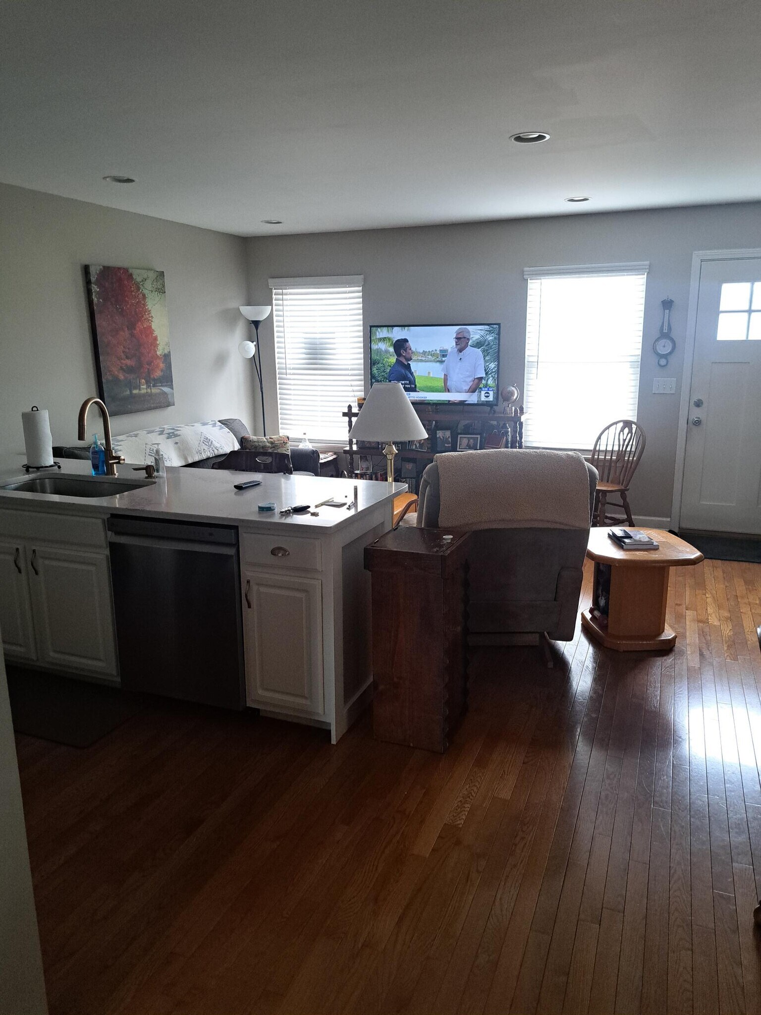 Building Photo - 1990 Middlebury Dr