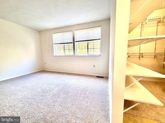 Building Photo - 6226 Hillside Rd