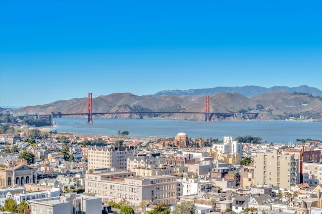 Building Photo - 2200 Sacramento St