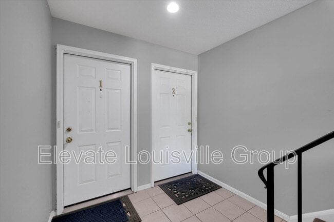 Building Photo - 739 N Hite Ave