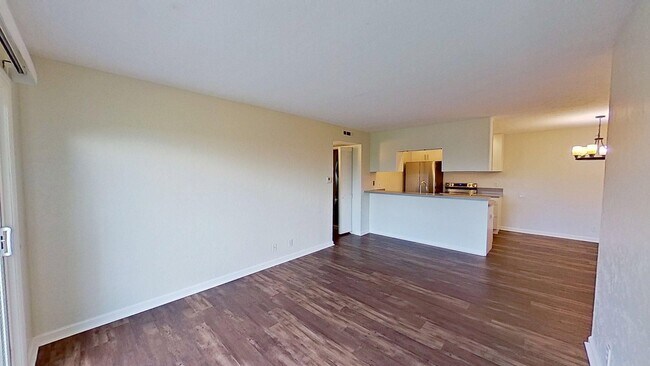 Building Photo - 21941 Rimhurst Dr