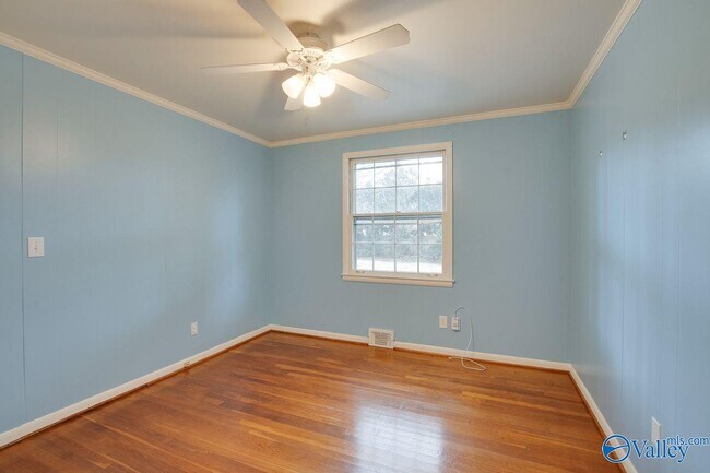 Building Photo - 6521 Chadwell Rd SW