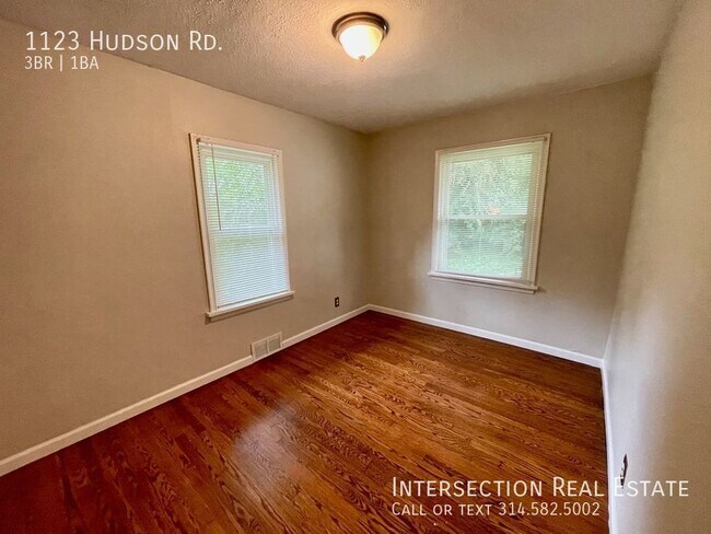 Building Photo - 1123 Hudson Rd