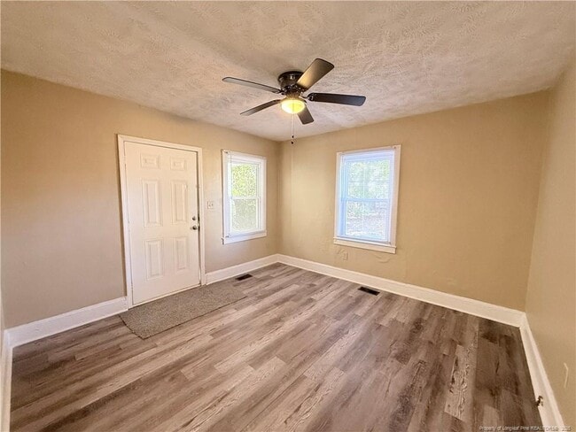 Building Photo - 1106 Clark St