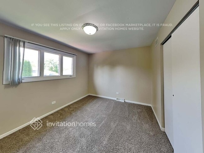 Building Photo - 6425 180th Pl