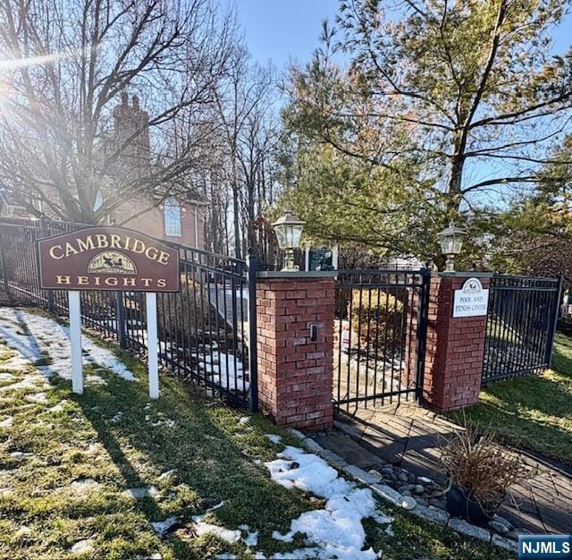 Building Photo - 231 Cambridge Dr