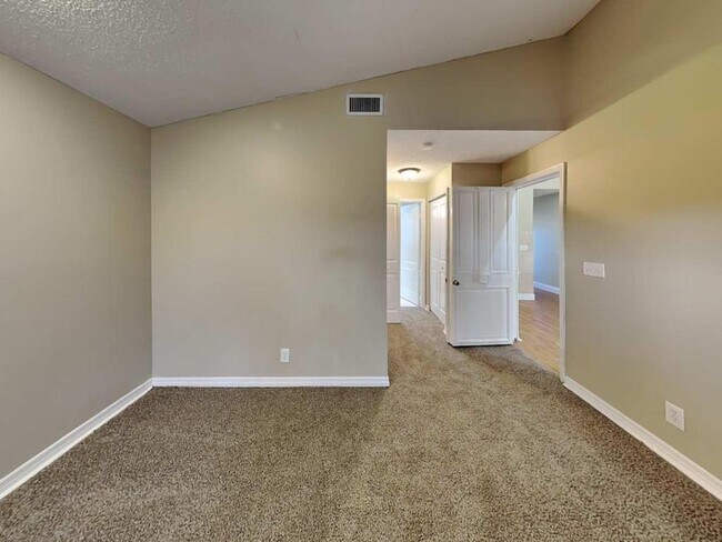 Building Photo - 22270 Tempo Way