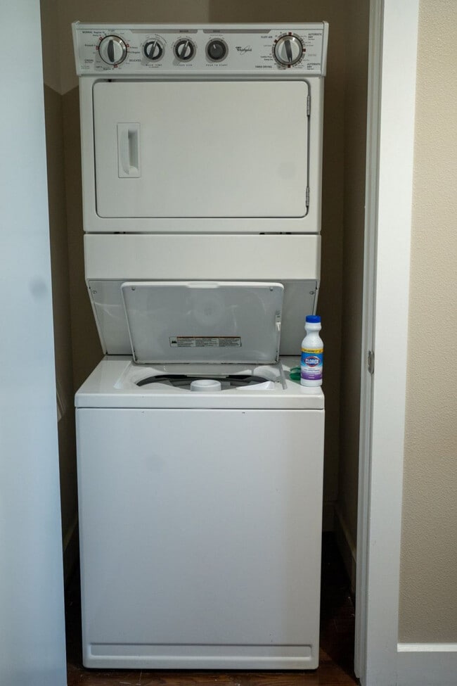 Building Photo - 791 Town and Country Blvd