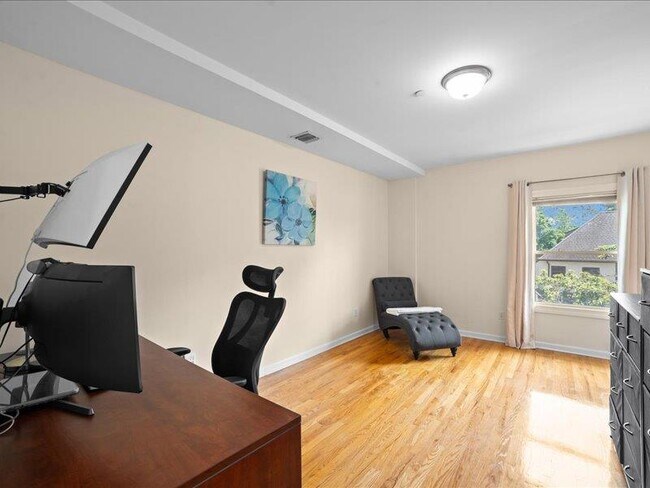 Building Photo - 283 Harrison Ave