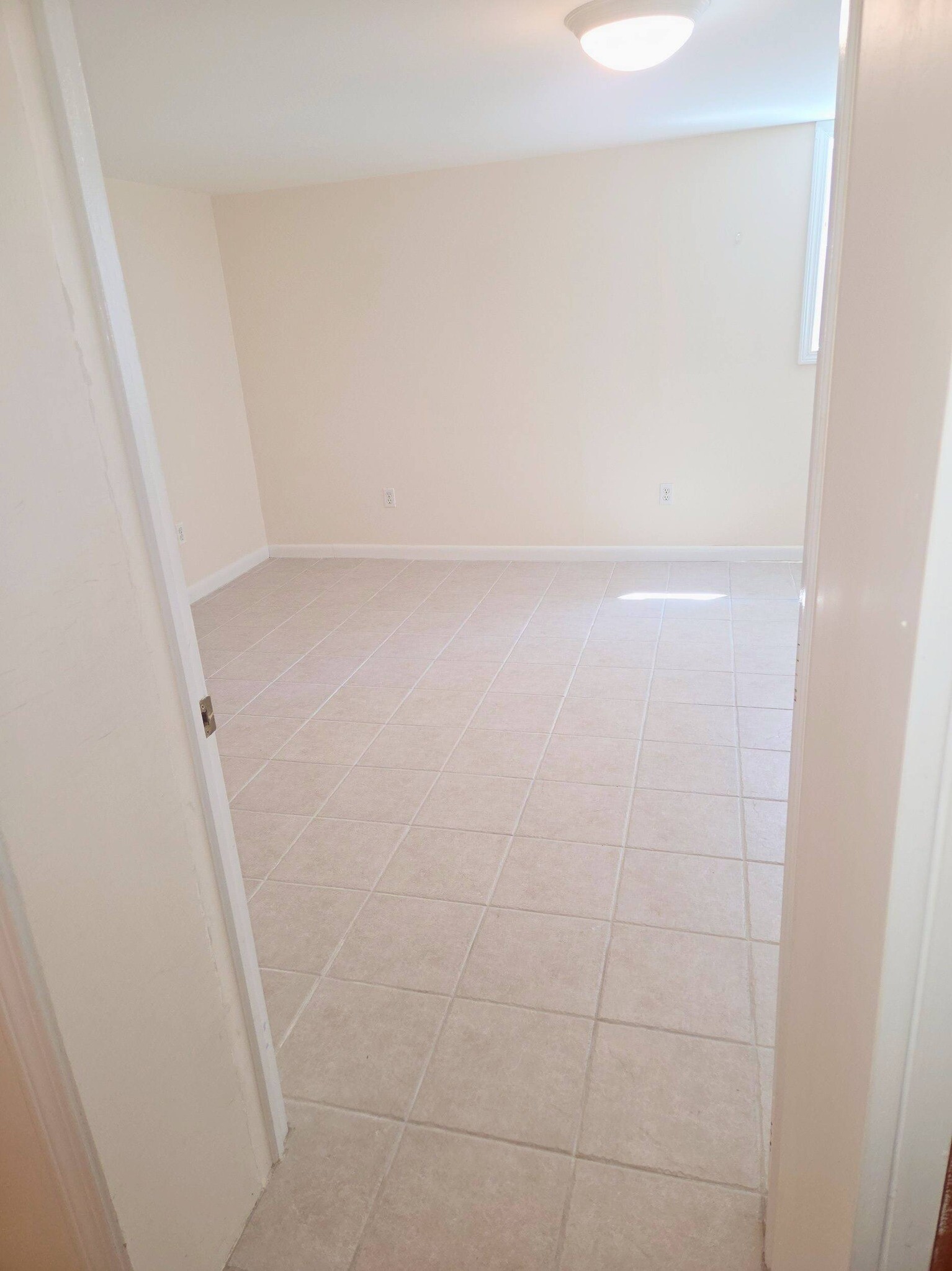 Building Photo - 299 Crescent Ave