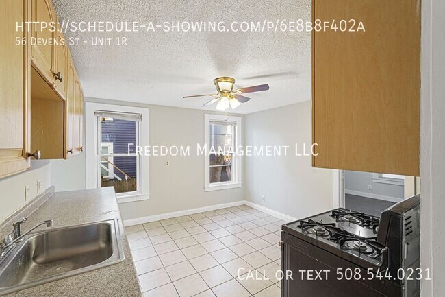 Building Photo - 56 Devens St
