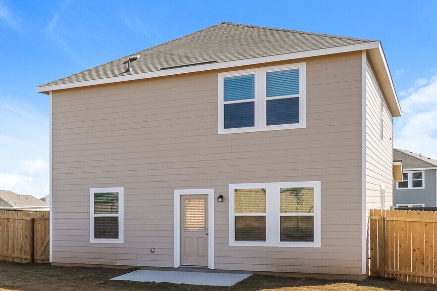 Building Photo - 5831 Texas Palm Dr