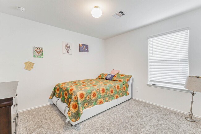 Building Photo - 5122 Sequoia Hts Ln