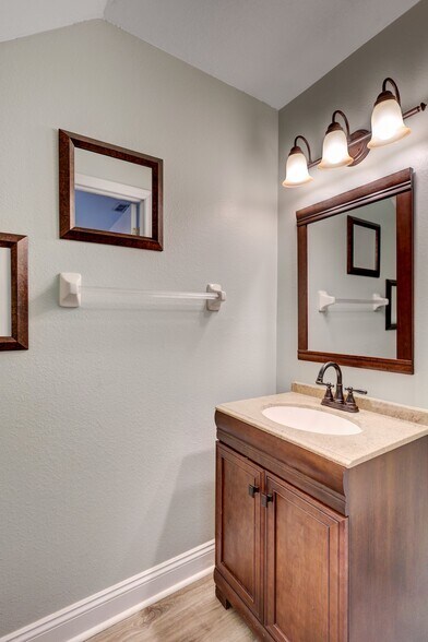Building Photo - 12450 Berkeley Square Dr
