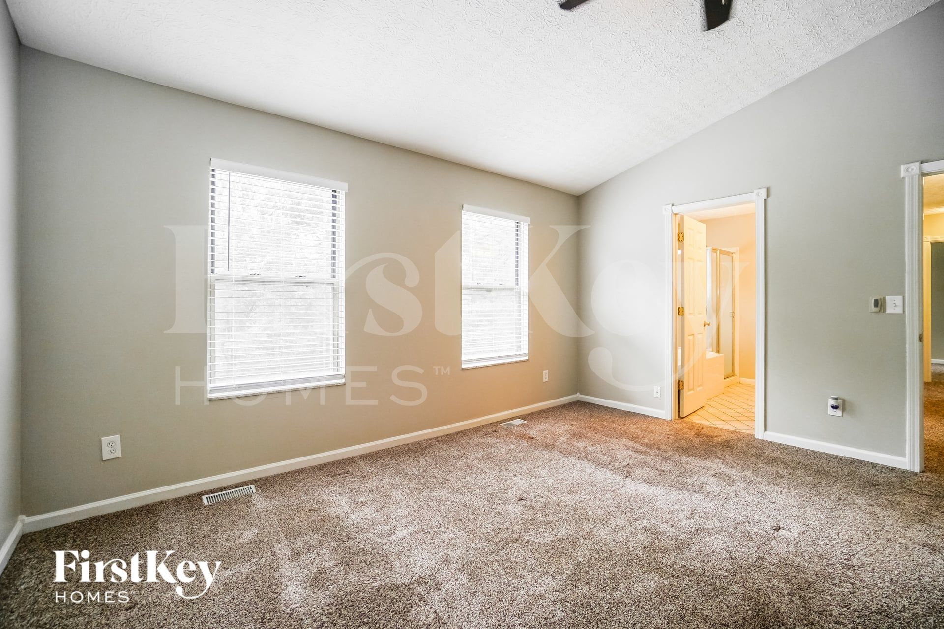Building Photo - 5947 Heritage Farms Dr