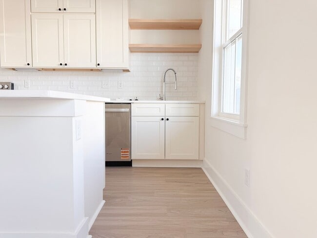 Building Photo - Available August 1: 4-Bedroom Townhome at Highbury + Summer Special Perks