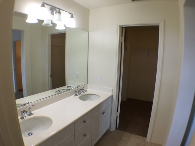 Building Photo - 91-1371 Keoneula  Blvd. #1105