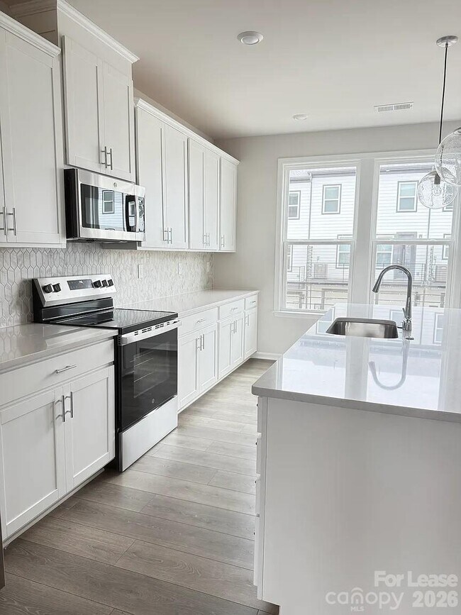 Building Photo - 5029 Sunnybrae Pl